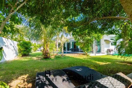 Beautiful 3 bed pool villa in the city