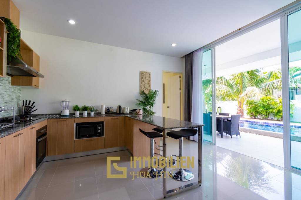 Beautiful 3 bed pool villa in the city