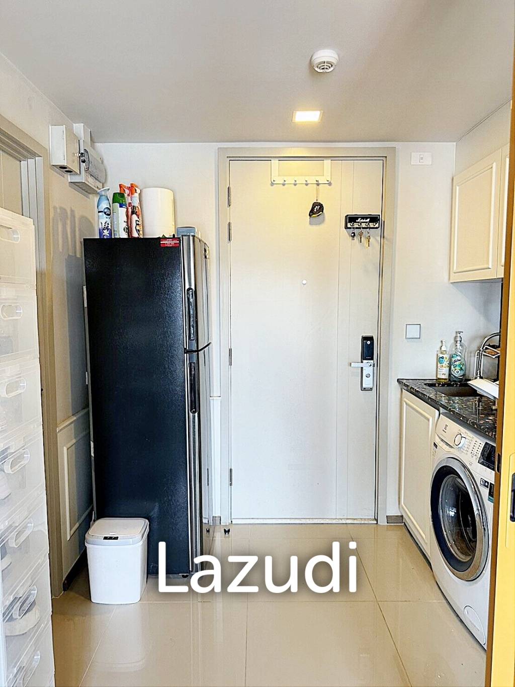1 Bed 1 Bath 31 SQ.M THE BASE Sukhumvit 50