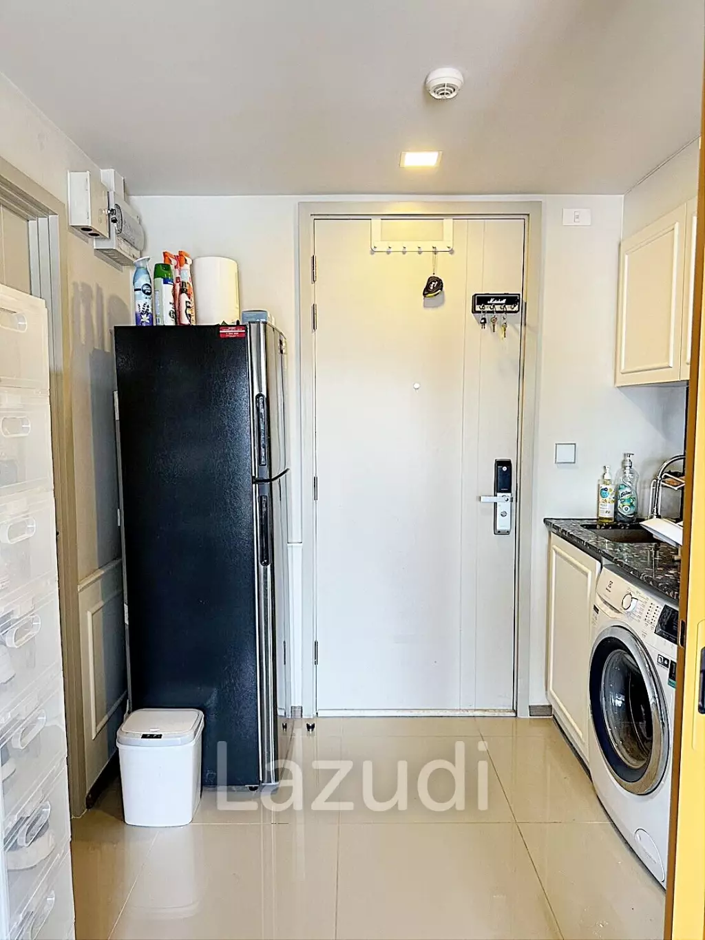 1 Bed 1 Bath 31 SQ.M THE BASE Sukhumvit 50