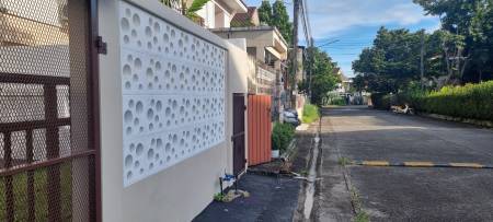 2 beds 2 baths Semi House near Phuket town