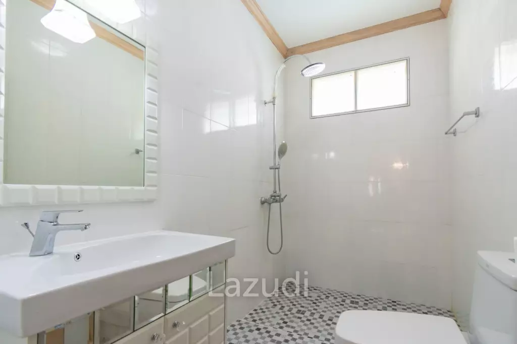 Great Value 3 Bed Pool Villa at Cha-am