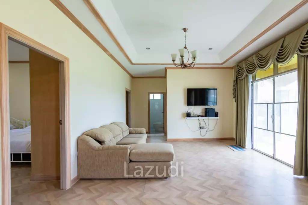 Great Value 3 Bed Pool Villa at Cha-am