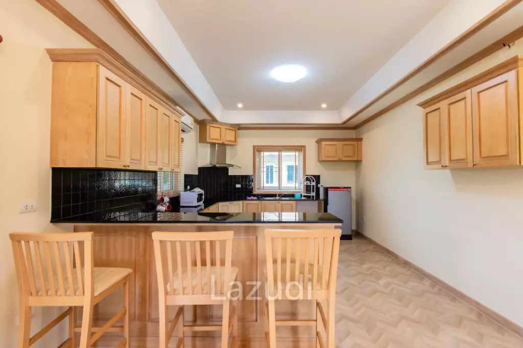 Great Value 3 Bed Pool Villa at Cha-am