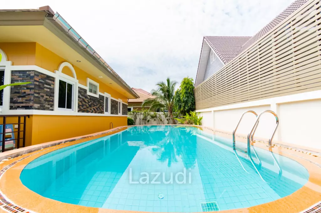 Great Value 3 Bed Pool Villa at Cha-am