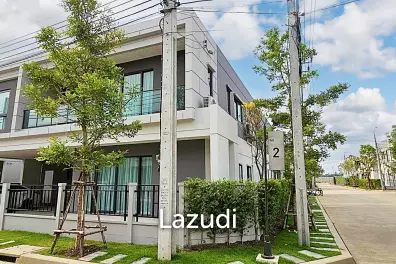 4 Bed 5 Bath 289 SQ.M Centro Bangna