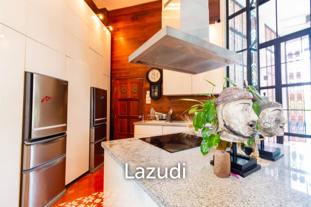 Дом 1,600 кв.м. 7 Кровать 