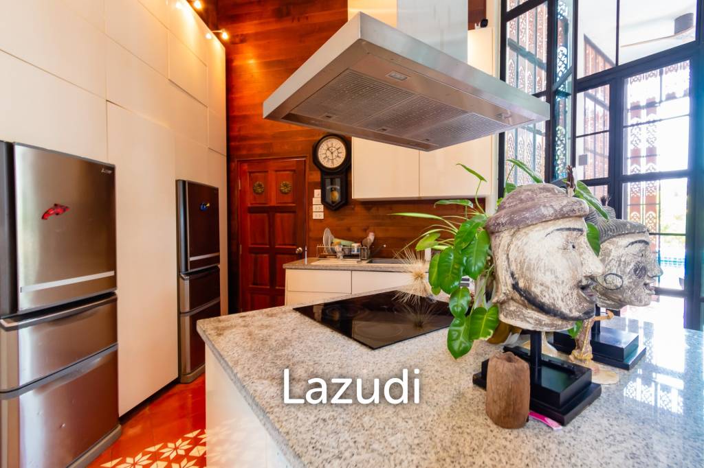 Дом 1,600 кв.м. 7 Кровать 