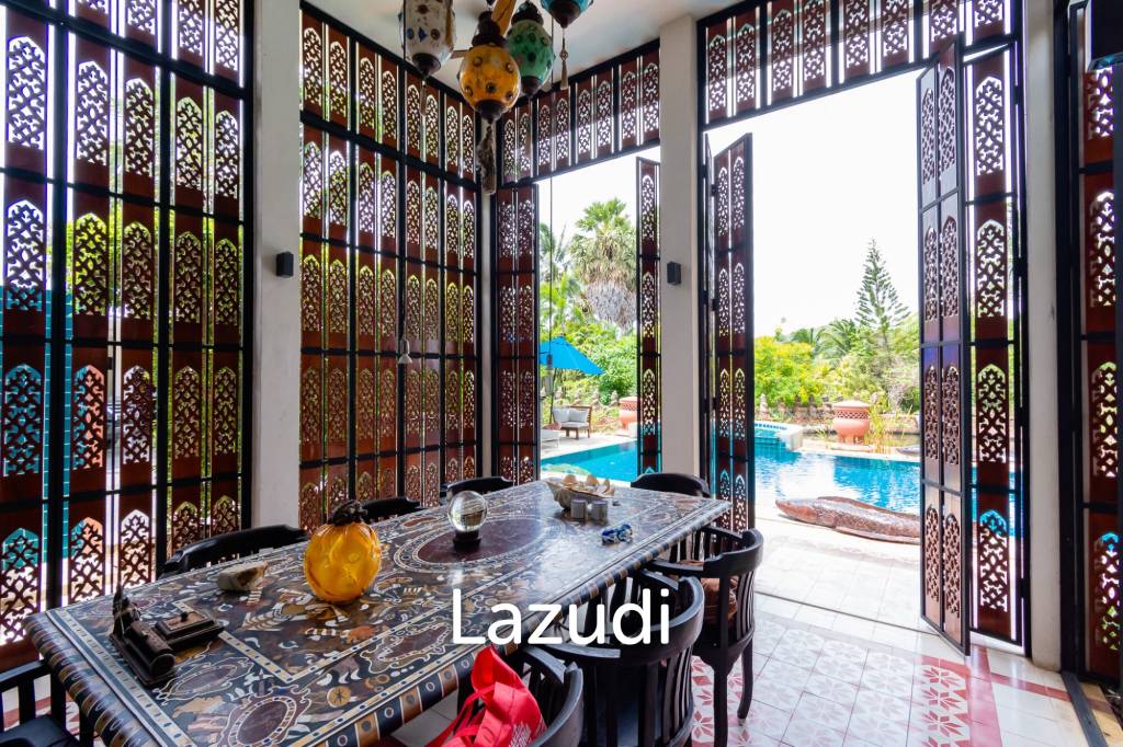 Дом 1,600 кв.м. 7 Кровать 