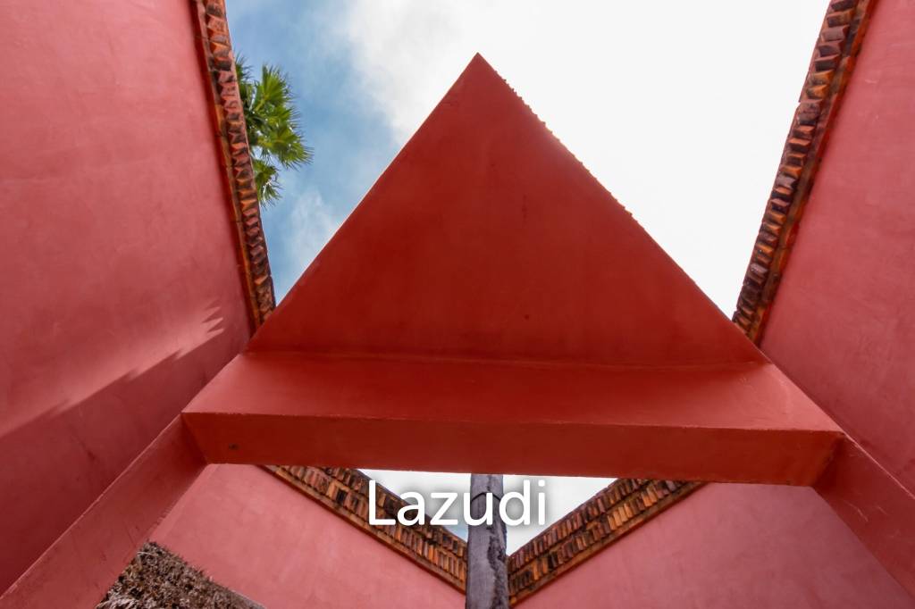 Дом 1,600 кв.м. 7 Кровать 