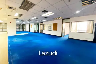 Prime Office Space for Rent: Spacious 345 sqm at Phaholyothin Place