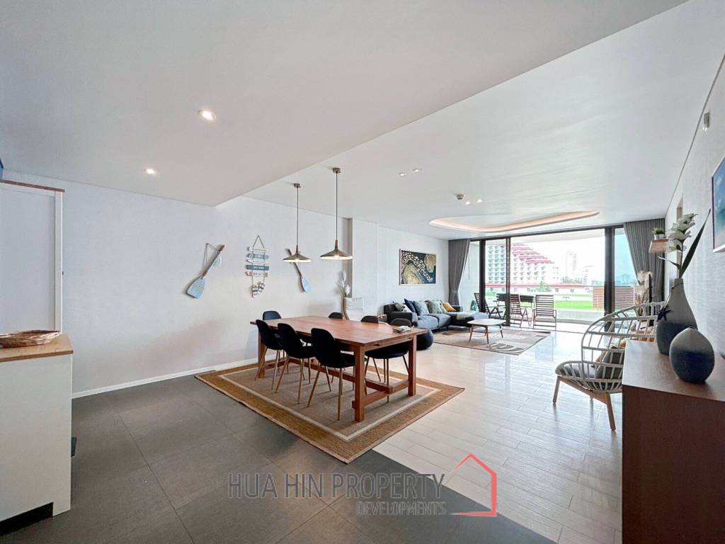 Veranda Residence : Stunning 3 Bedroom Condo with a Beautiful Sea View