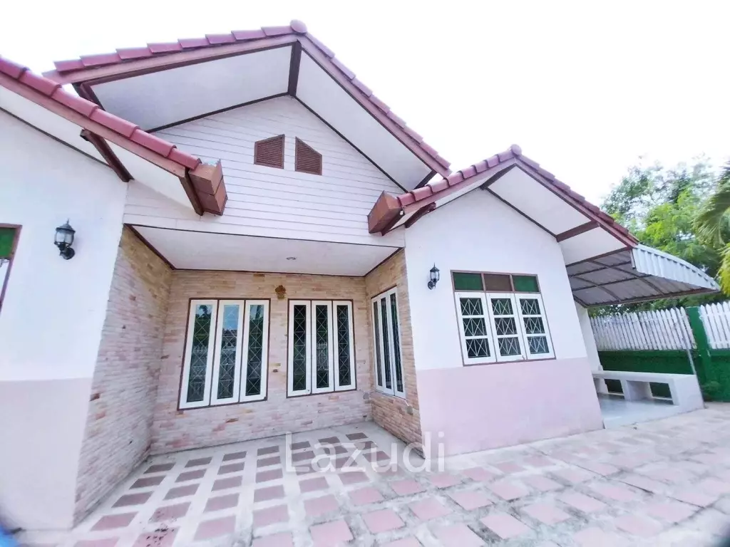 3 Beds3 Baths Single House in Na Jomtien