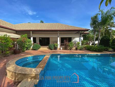 3 Bed 2 Bath Pool Villa For Sale with Tropical Garden in Hinlekfai