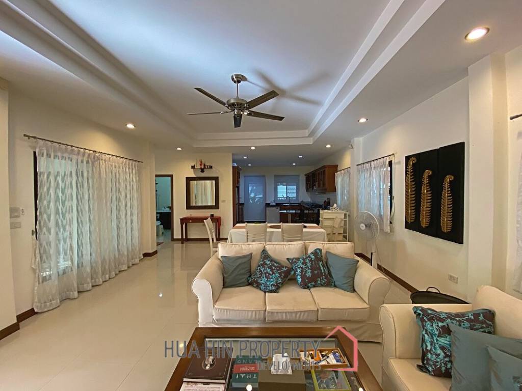 3 Bed 2 Bath Pool Villa For Sale with Tropical Garden in Hinlekfai