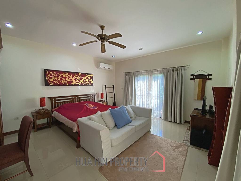 3 Bed 2 Bath Pool Villa For Sale with Tropical Garden in Hinlekfai