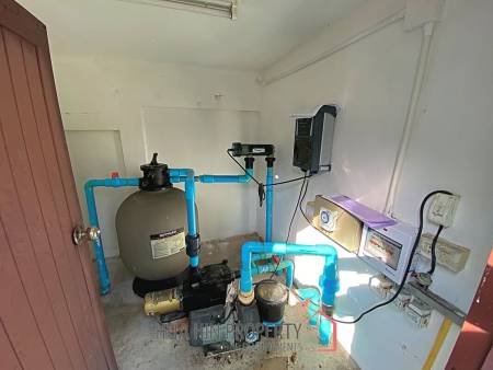 3 Bed 2 Bath Pool Villa For Sale with Tropical Garden in Hinlekfai