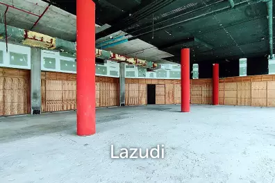 Retail space for rent in Srinakarin