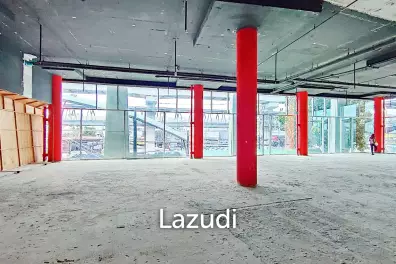 Retail space for rent in Srinakarin