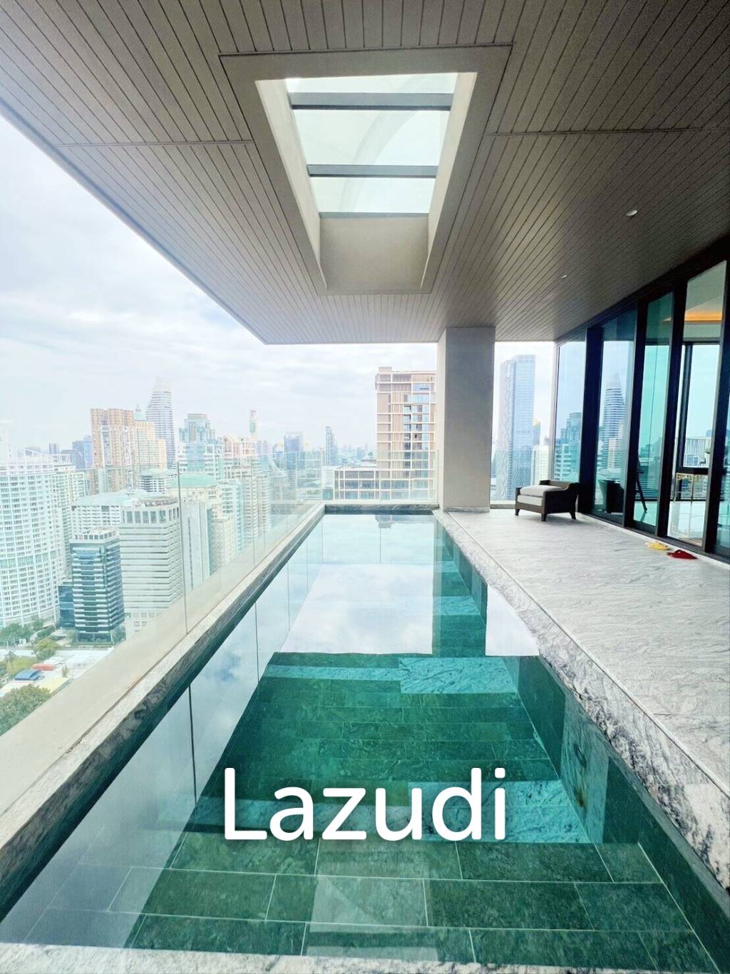 4 Beds 4 Baths 375 SQ.M Residences at Sindhorn Kempenski