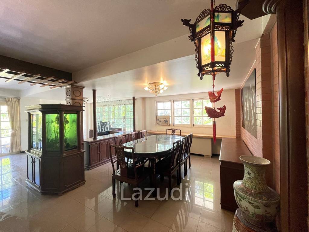 4 Bedroom House near BIS  | Ko Keao