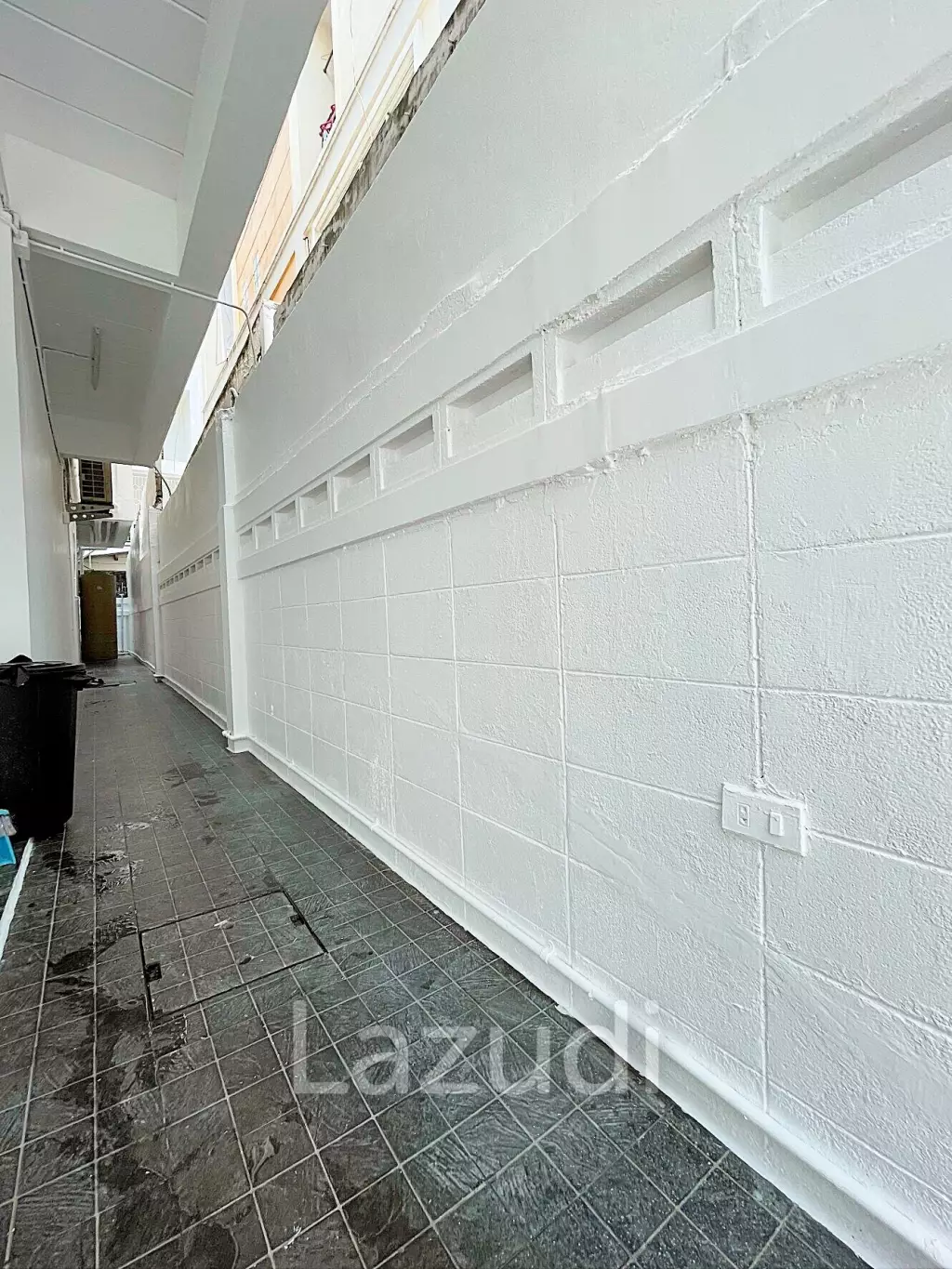 Home office/Commercial building for sale in Dindaeng