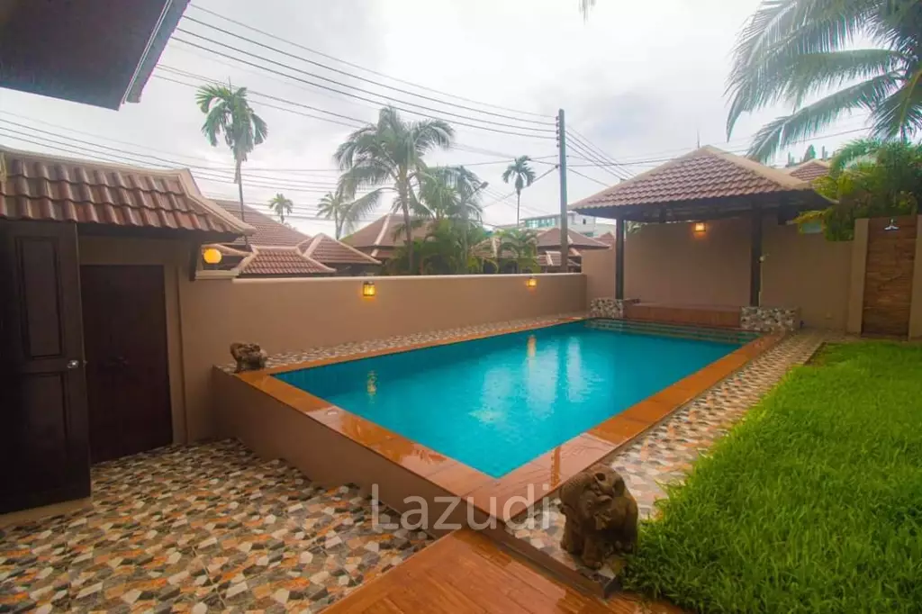 Garden Pool Villa Walking Distance to The Beach