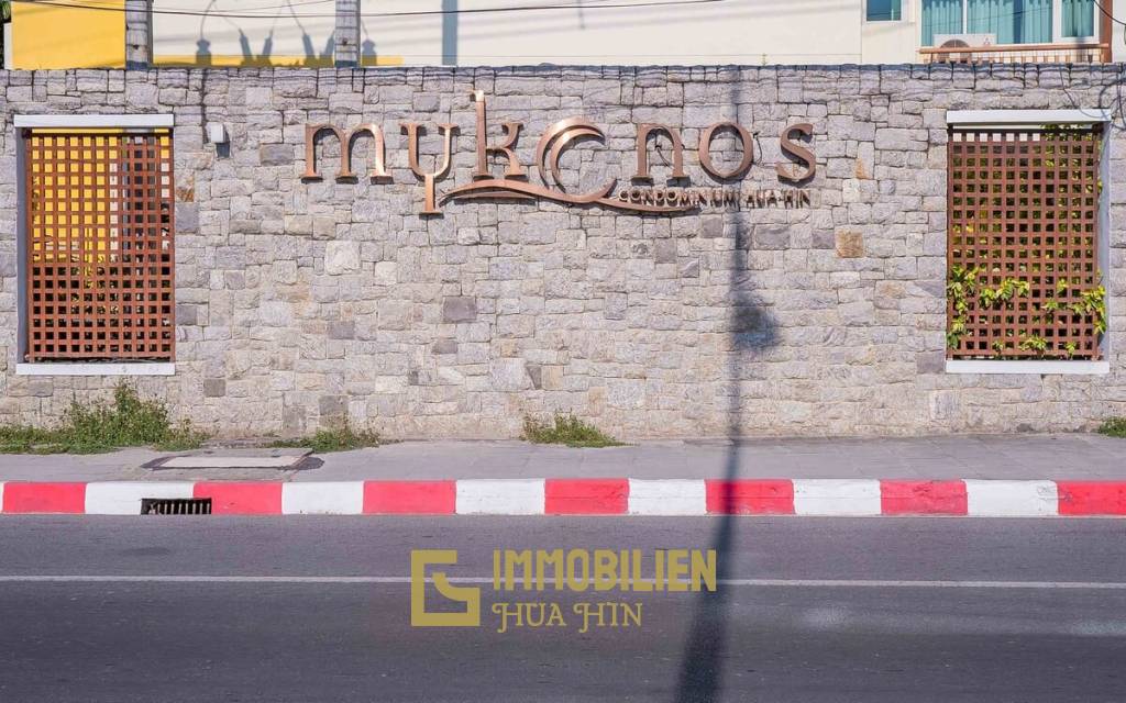 Mykonos : 3 Bed Modern Mediterranean Style Condo