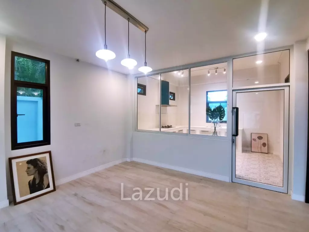 3 Bedrooms 4 Bathrooms 343 SQ.M. Bangsaray Villa