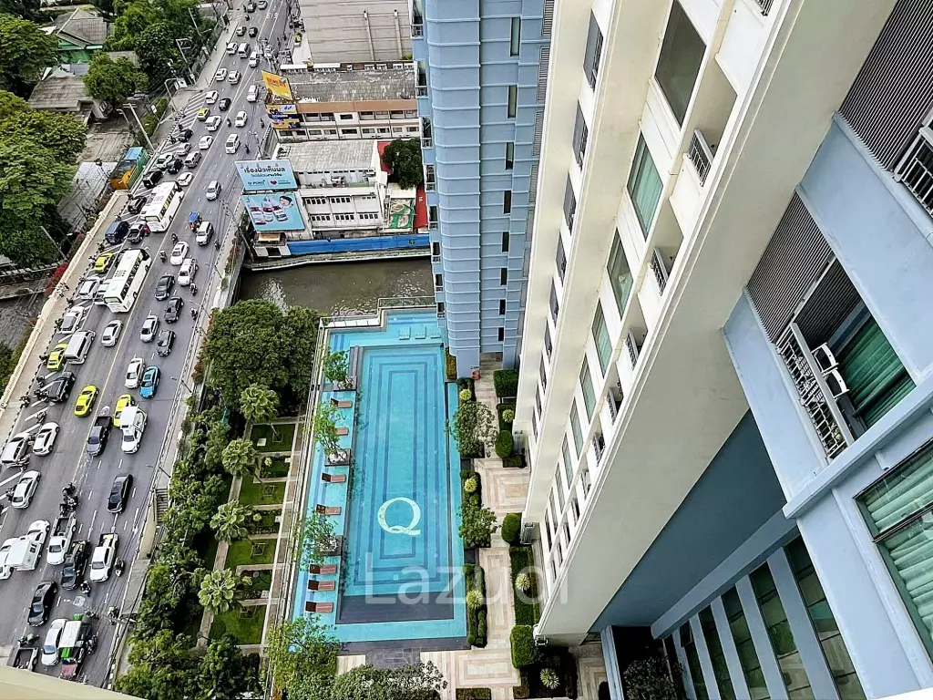 Studio 1 Bathroom 30 SQ.M at Q Asoke