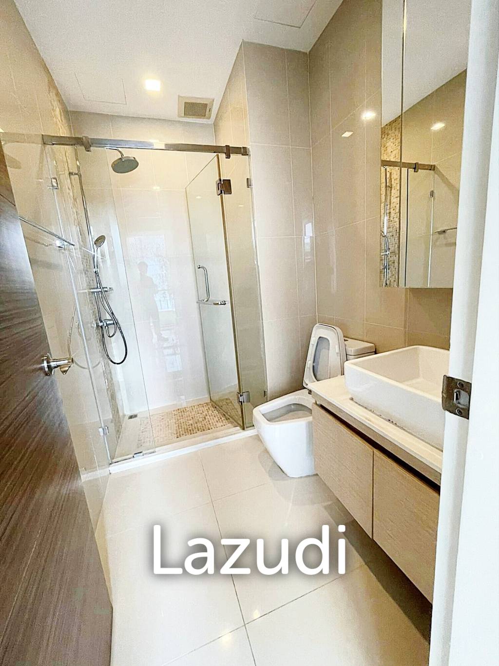 Studio 1 Bathroom 30 SQ.M at Q Asoke