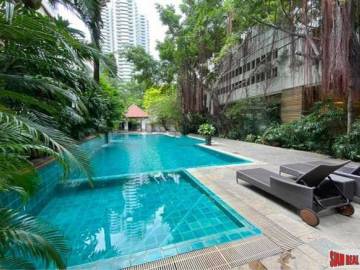 Kallista Mansion | Large Luxury Three Bedroom + Maids Room in Well Maintained Nana Property - Pet Friendly!