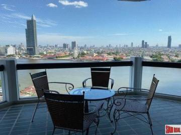 Tridhos City Marina | Superior River Views from this Three Bedroom Condo in Charoen Nakron