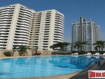 Liberty Park 2 Sukhumvit | Three Bedroom, Convenient Location, Great Price at Sukhumvit 11