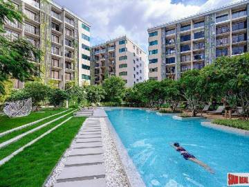Blossom Condo @ Sathorn - Charoenrat | City and Temple Views from this New 2 Bed Corner Unit on the Top Floor
