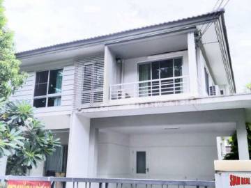 Sivalee Ramkhamhaeng-Wongwaen | 2 Storey 3 Bed House Located next to Clubhouse in Peaceful Estate at Ramkhamhaeng Road Area