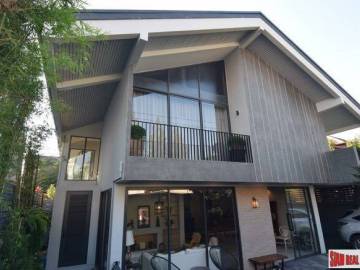 Elegant and Private Two Storey Home with Swimming Pool in Phra Khanong