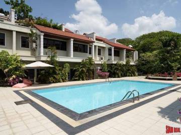 Tara Mansion | Newly Renovated Designer Three Bedroom Town Home in Phra Khanong