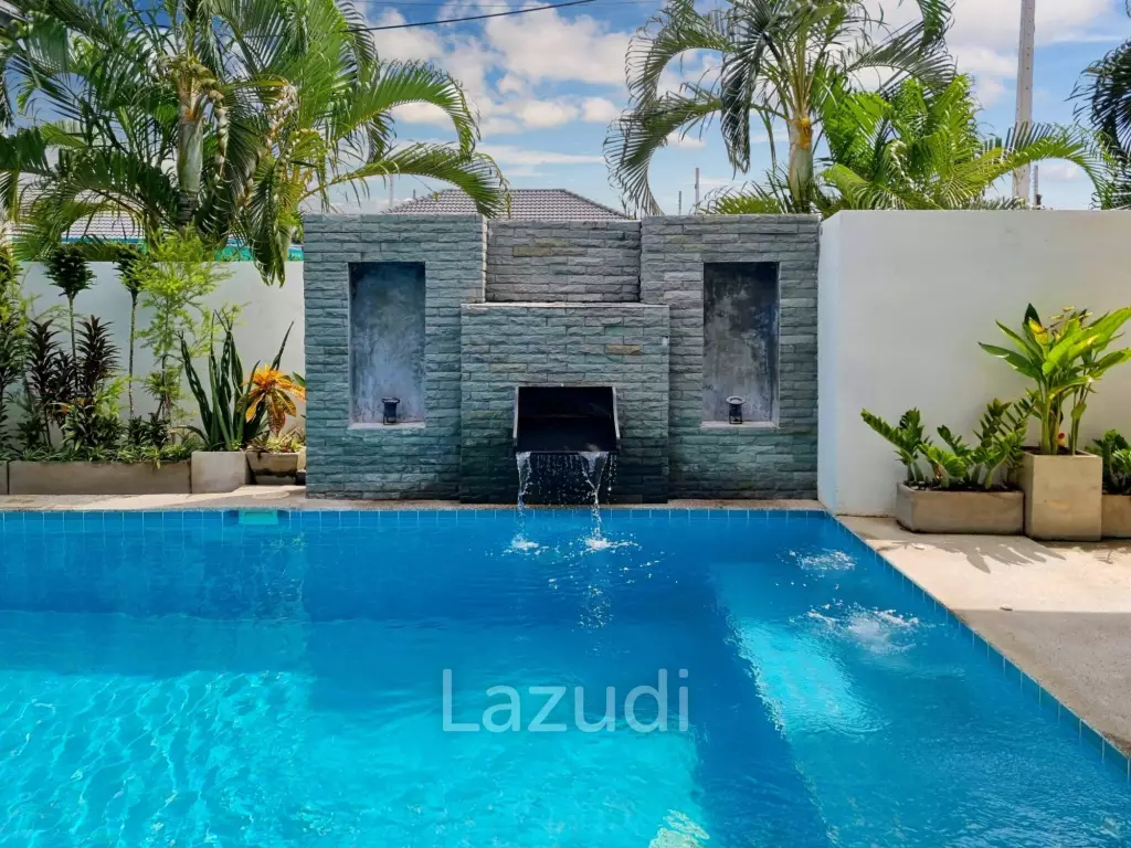 Mil Pool: 3 Bedroom Pool Villa in Soi 102