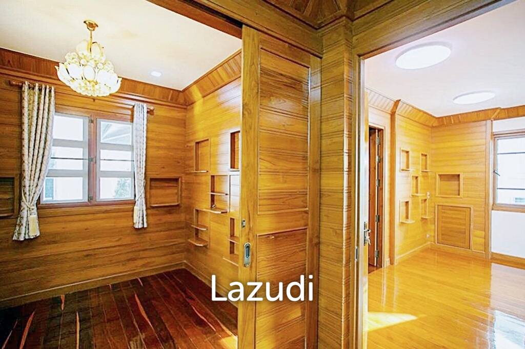 3 Bedroom 4 Bathroom 456 SQ.M New House in Sutthisan