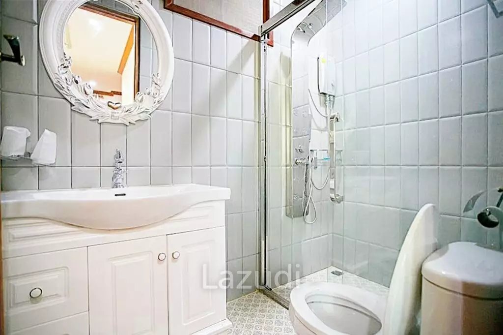3 Bedroom 4 Bathroom 456 SQ.M New House in Sutthisan