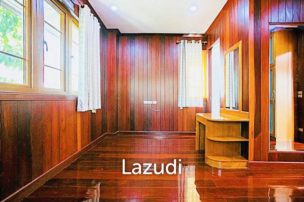 3 Bedroom 4 Bathroom 456 SQ.M New House in Sutthisan