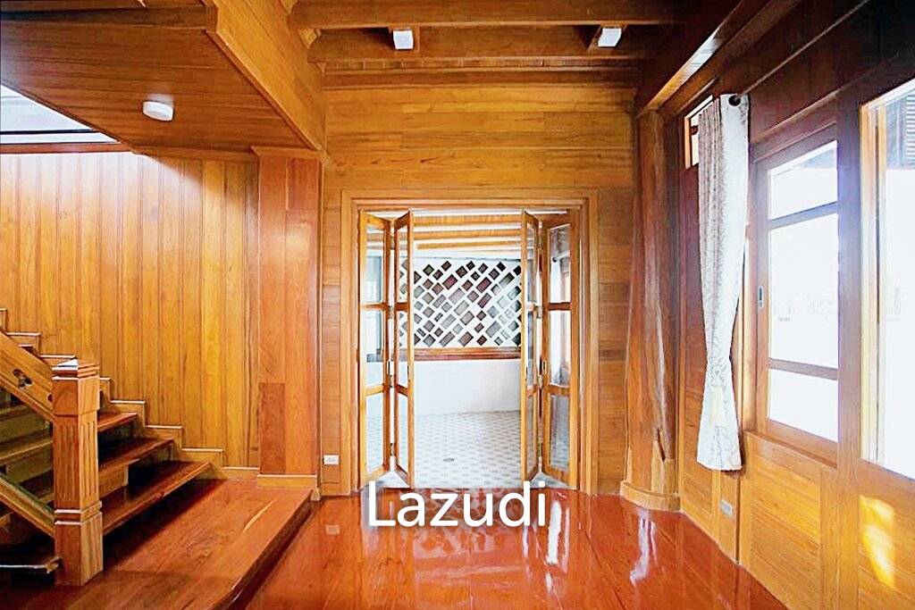 3 Bedroom 4 Bathroom 456 SQ.M New House in Sutthisan