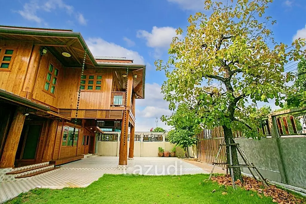 3 Bedroom 4 Bathroom 456 SQ.M New House in Sutthisan
