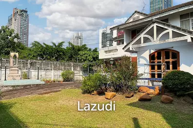 3 Bed 3 Bath 544 SQ.M House in Thonglor 25