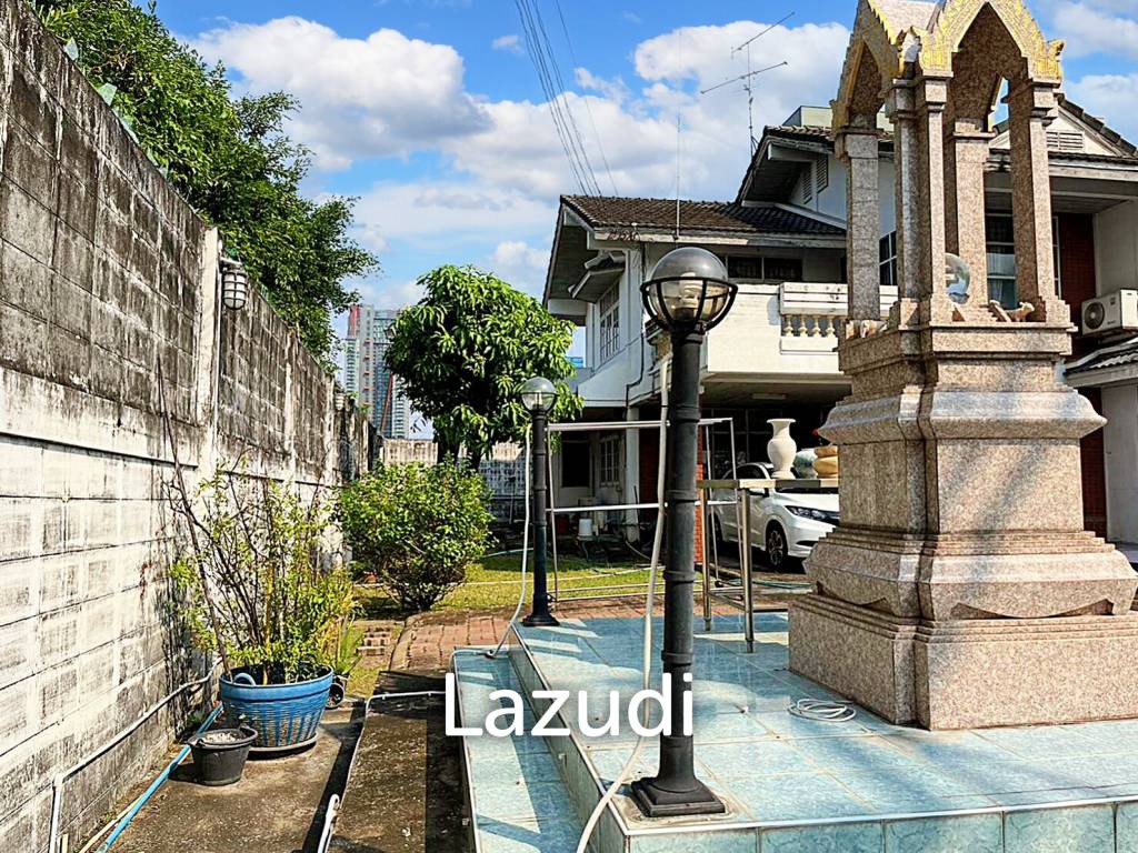 3 Bed 3 Bath 544 SQ.M House in Thonglor 25