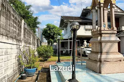 3 Bed 3 Bath 544 SQ.M House in Thonglor 25