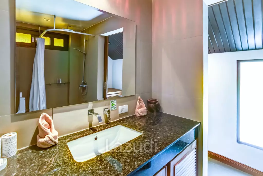 Renovated 3-Bed Villa near Baan Tai Beach