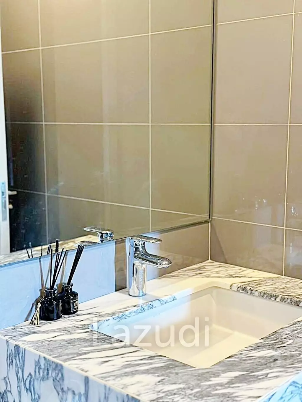 1 Bed 1 Bath 35 SQ.M Q Chidlom - Phetchaburi