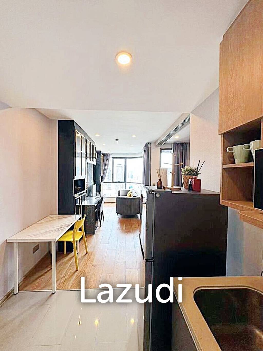 1 Bed 1 Bath 35 SQ.M Q Chidlom - Phetchaburi